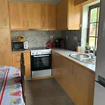 Charming 3-bed House 펜션 *