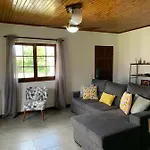 Charming 3-bed House 펜션 Biscoitos (Terceira)