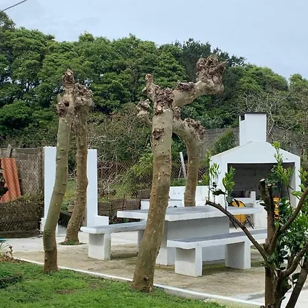 Charming 3-bed House Biscoitos (Terceira)